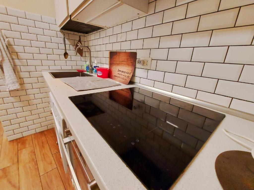 Free Breakfast- Cozy Steps From The Colosseo Apartment Rom